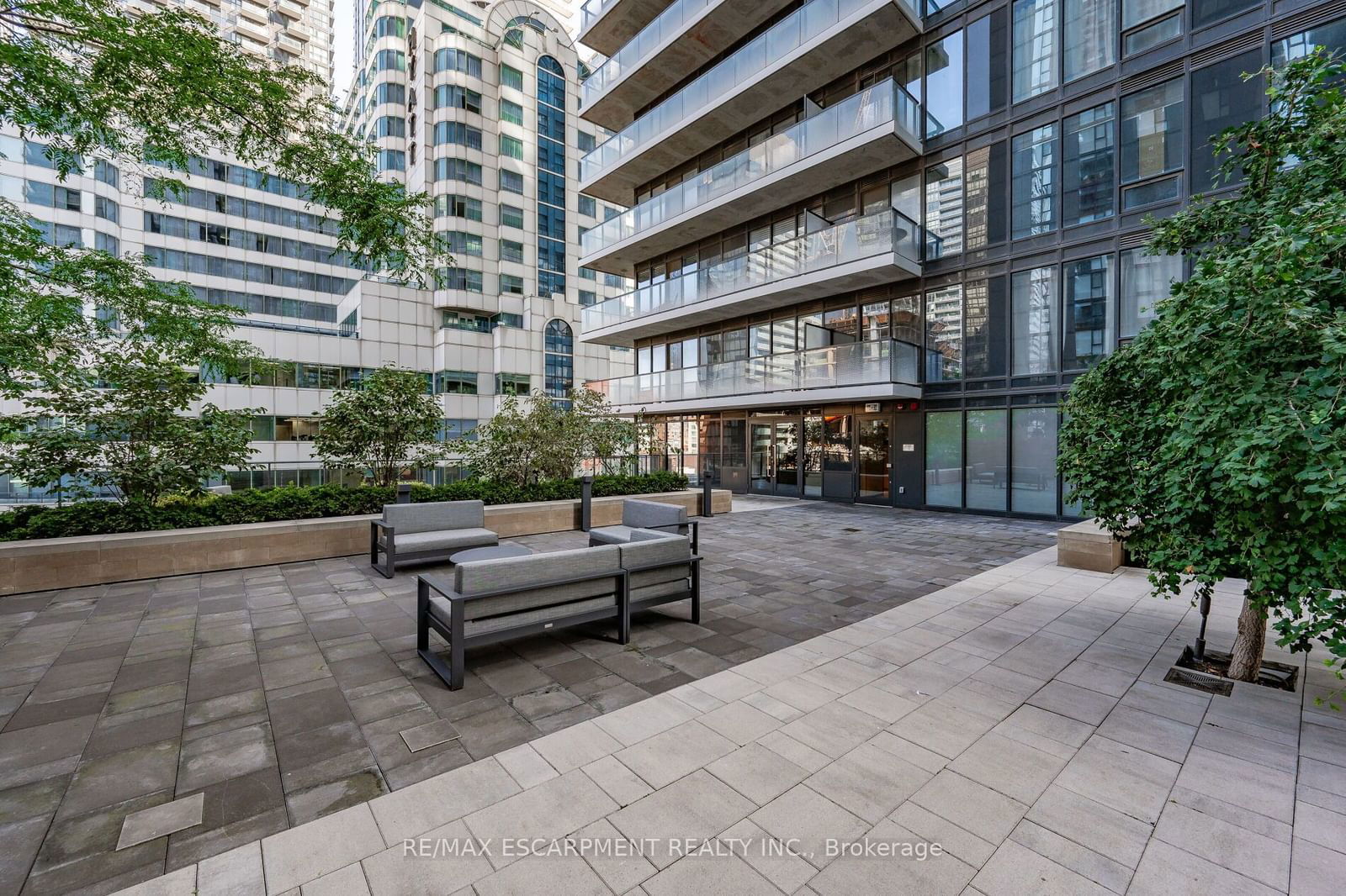 125 Blue Jays Way, unit 3310 for sale - image #26