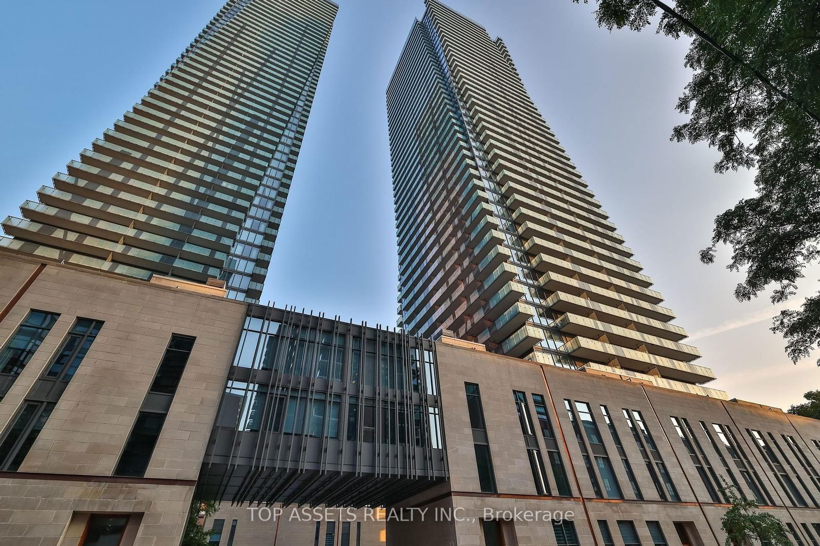 65 St. Mary St, unit 3909 for rent - image #2