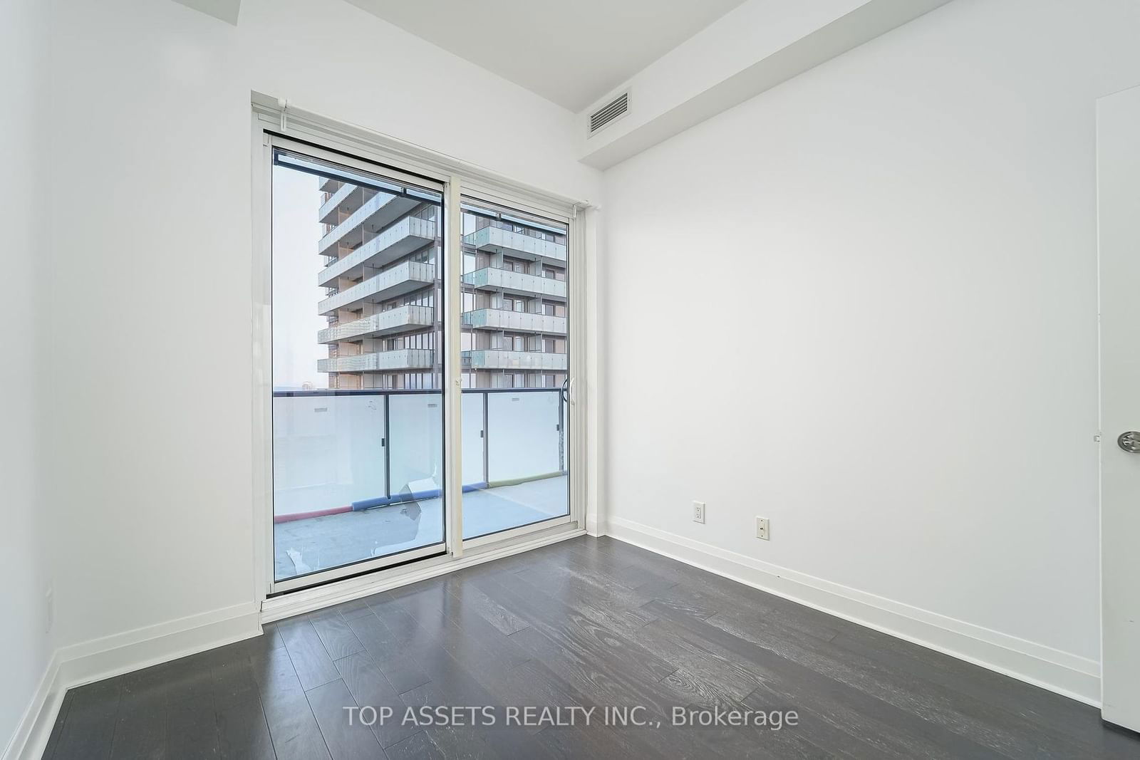 65 St. Mary St, unit 3909 for rent