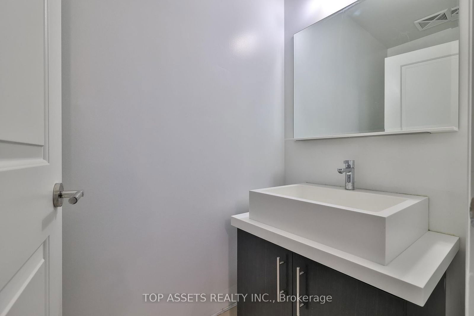 65 St. Mary St, unit 3909 for rent