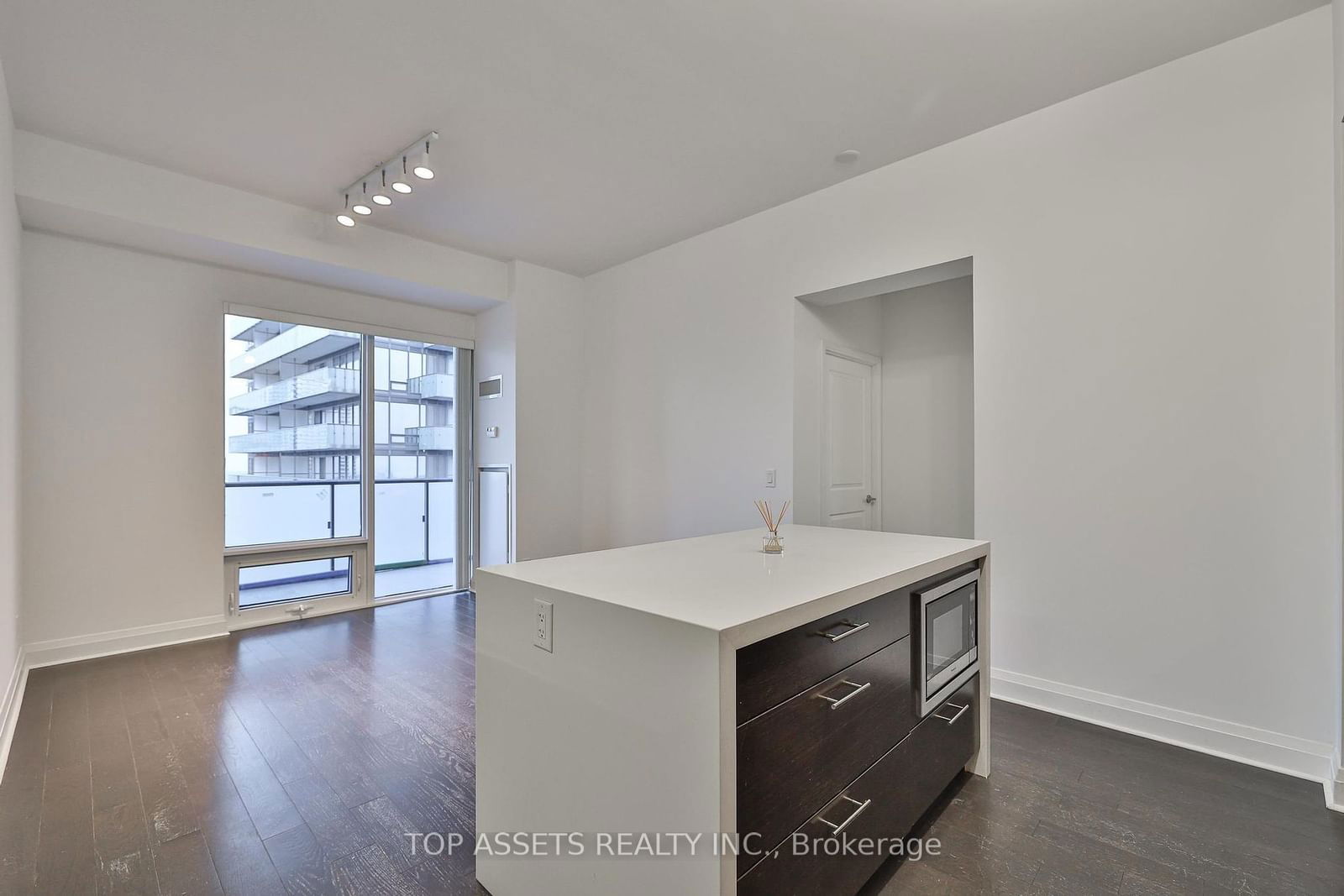 65 St. Mary St, unit 3909 for rent