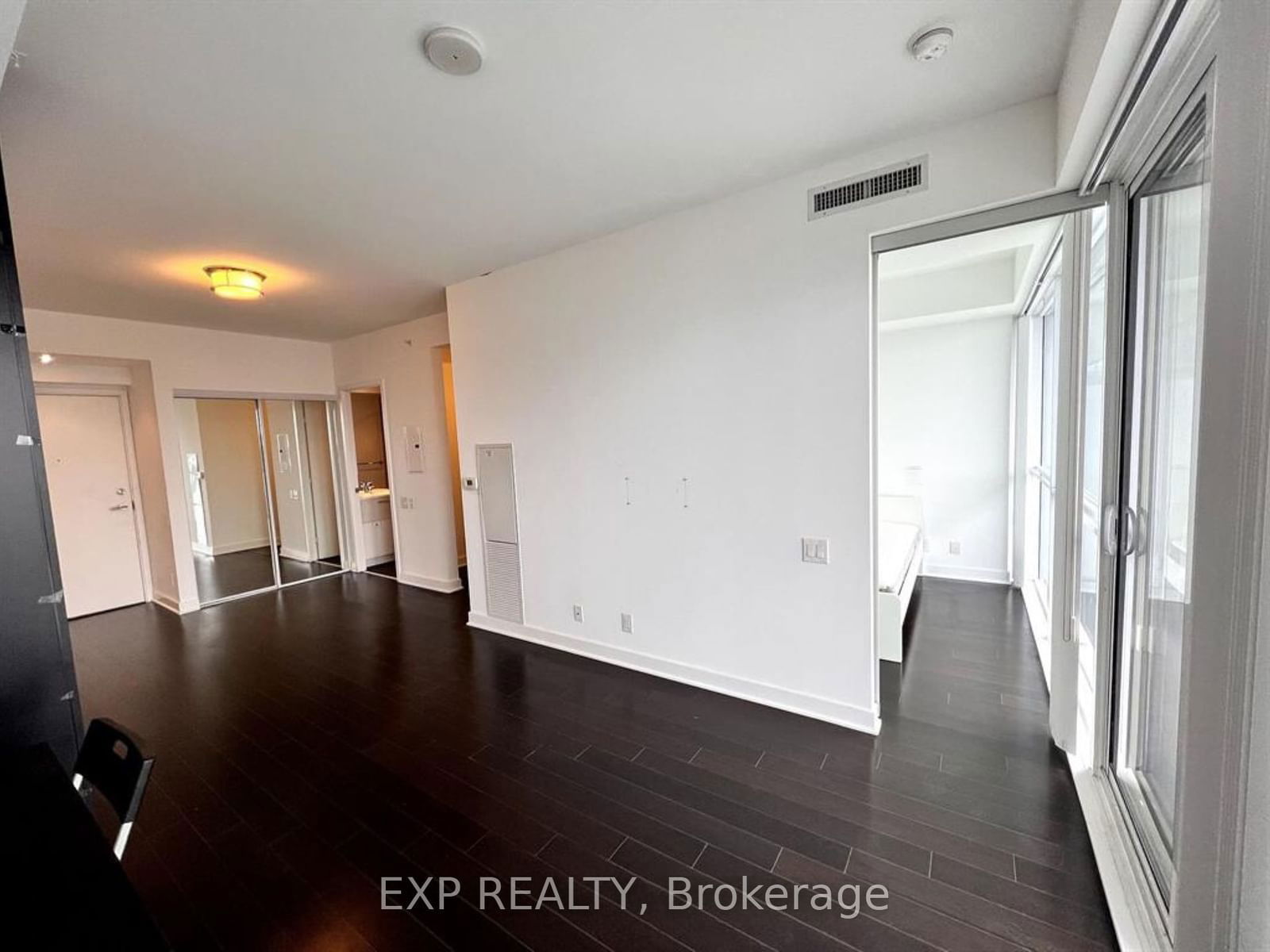 15 Grenville St, unit 4102 for rent - image #16