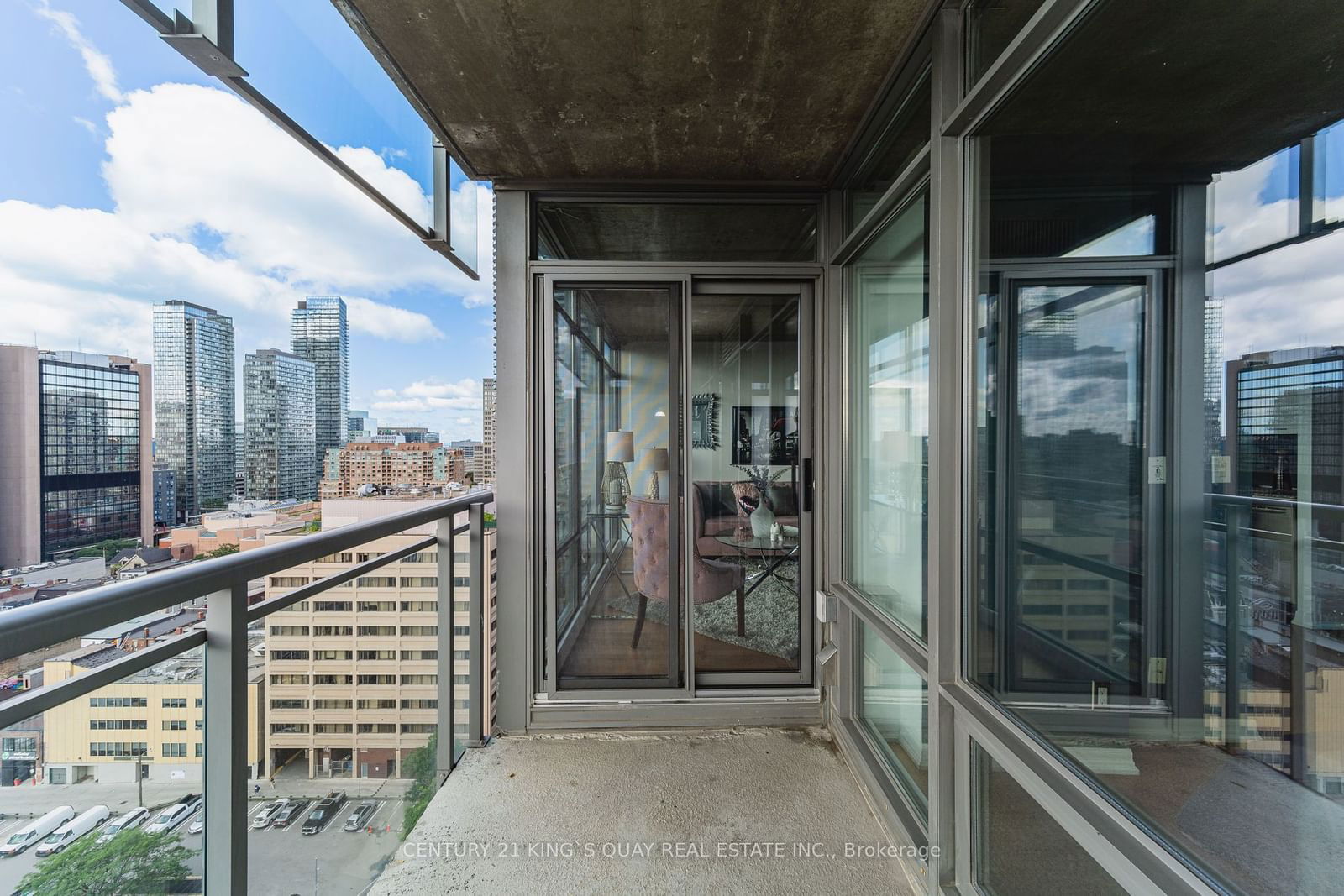 22 Wellesley St E, unit 1802 for sale - image #7