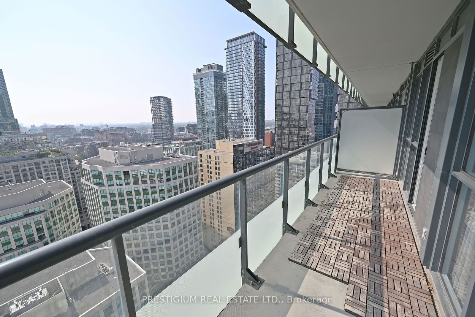 300 Front St W, unit 2601 for rent