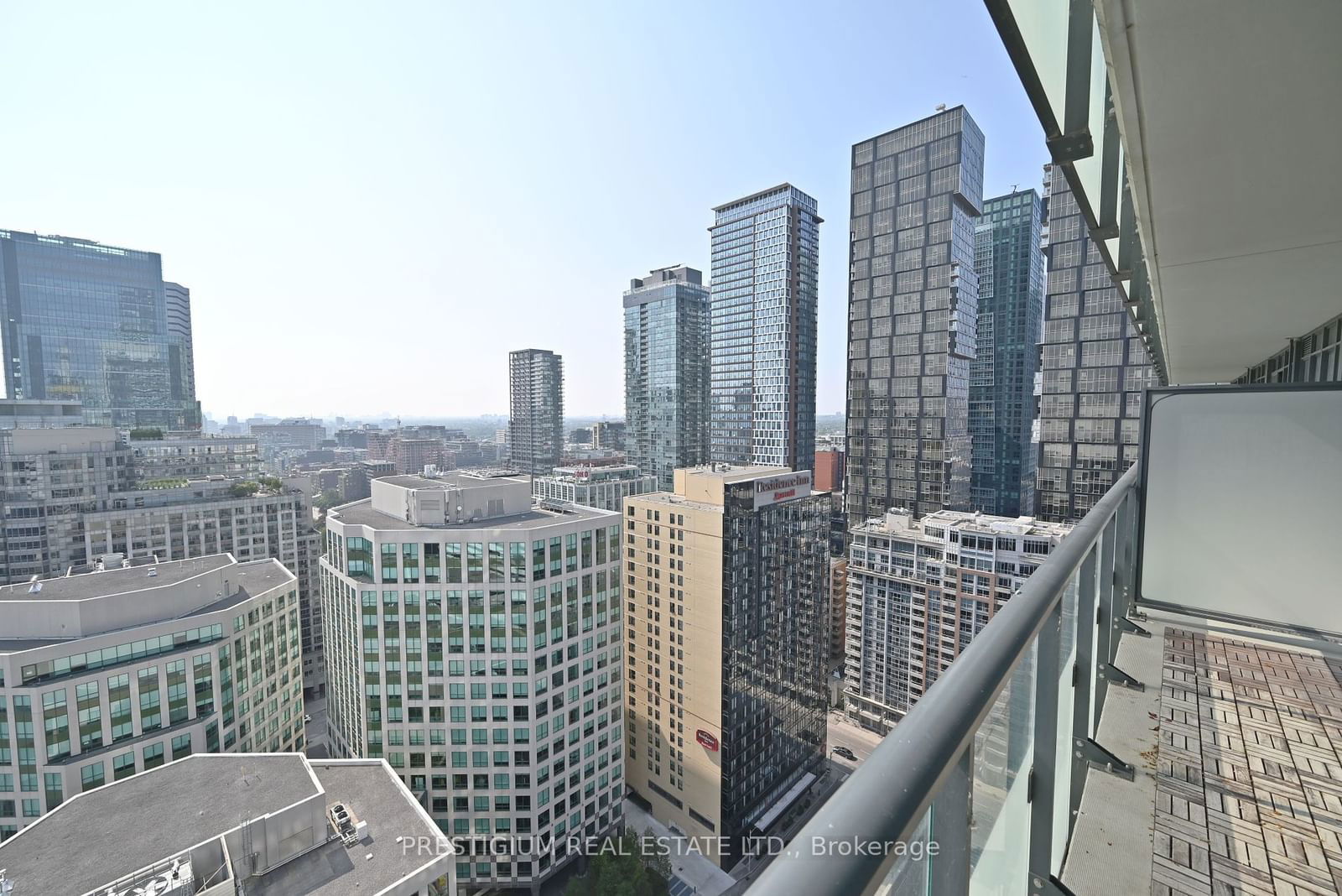 300 Front St W, unit 2601 for rent