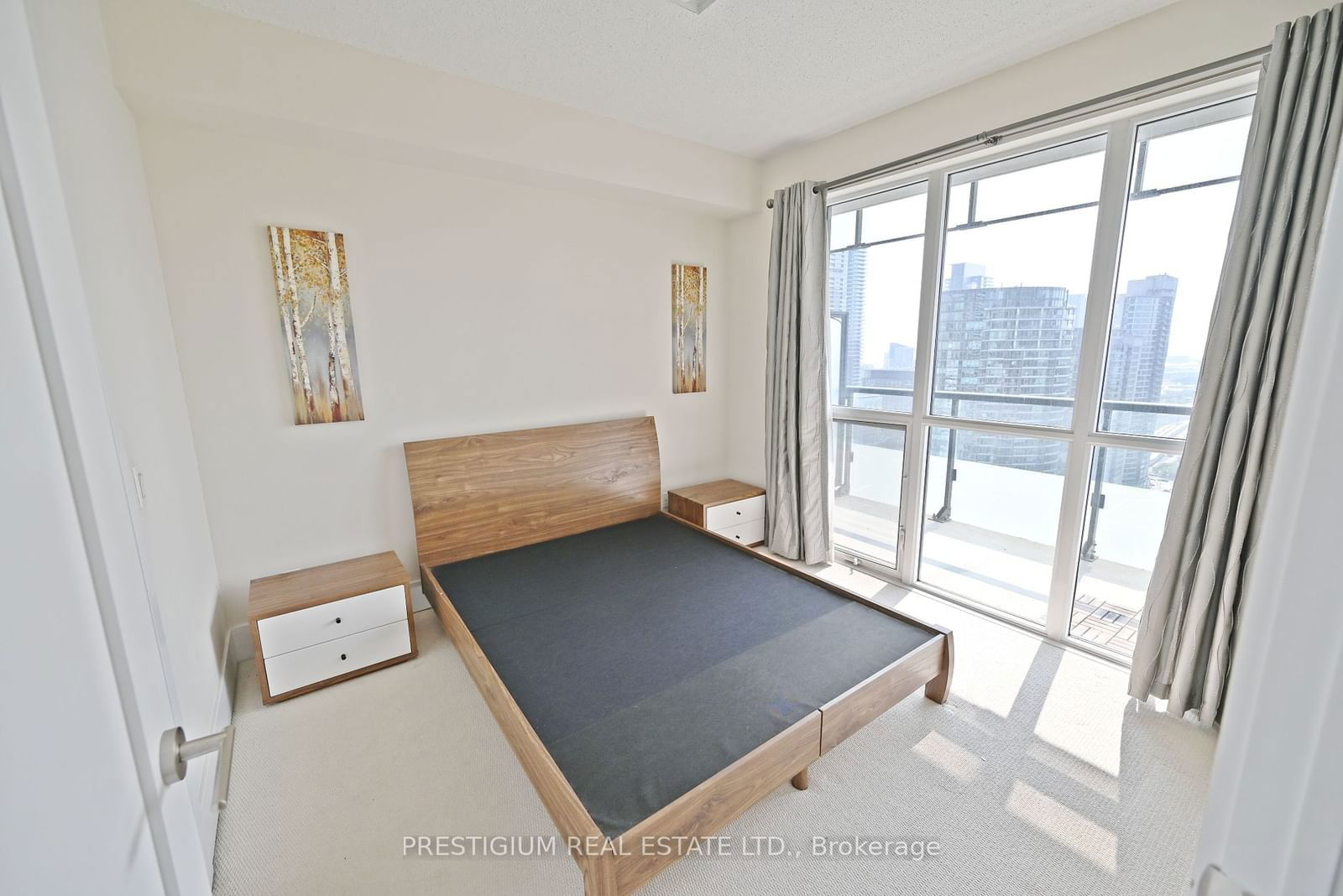 300 Front St W, unit 2601 for rent