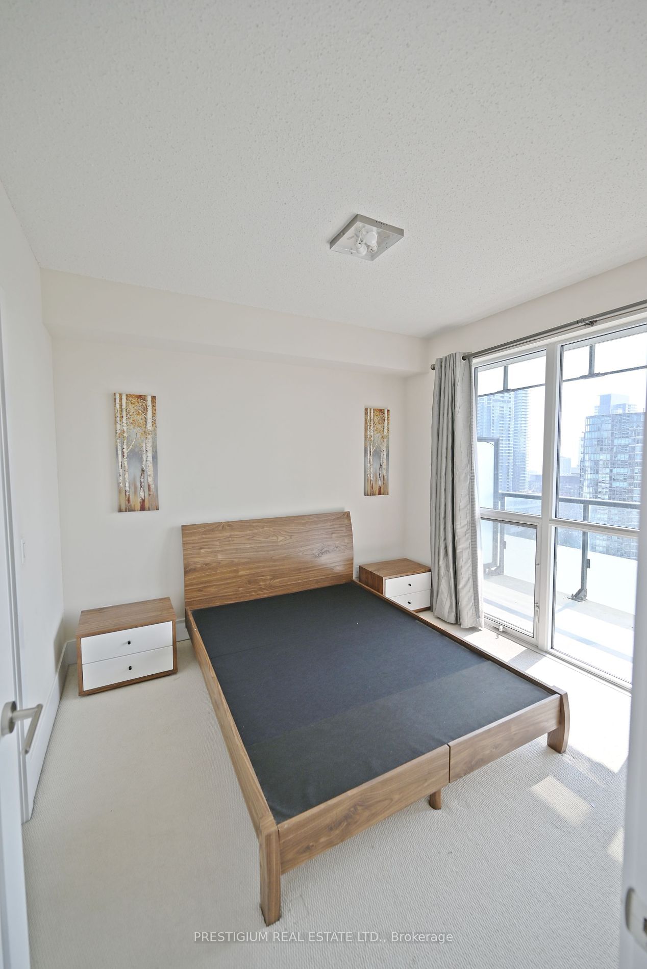 300 Front St W, unit 2601 for rent