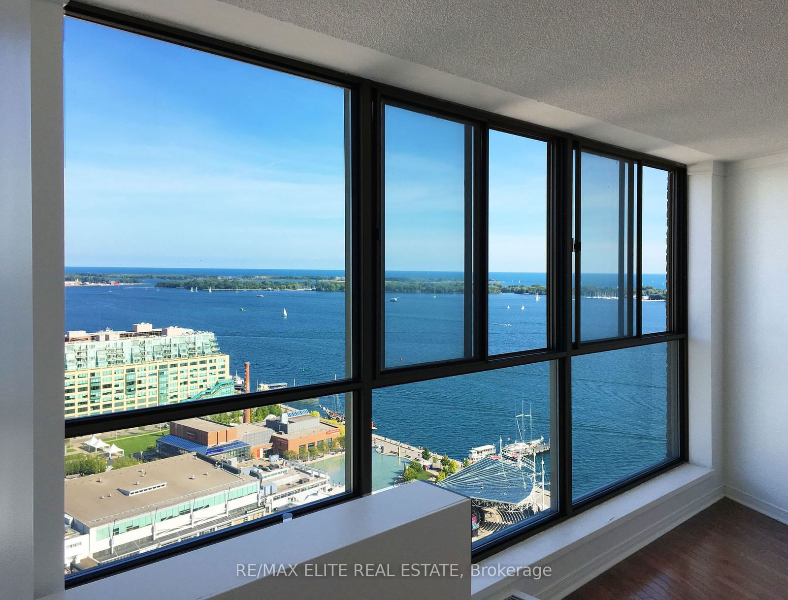 260 Queens Quay W, unit 3107 for rent - image #4