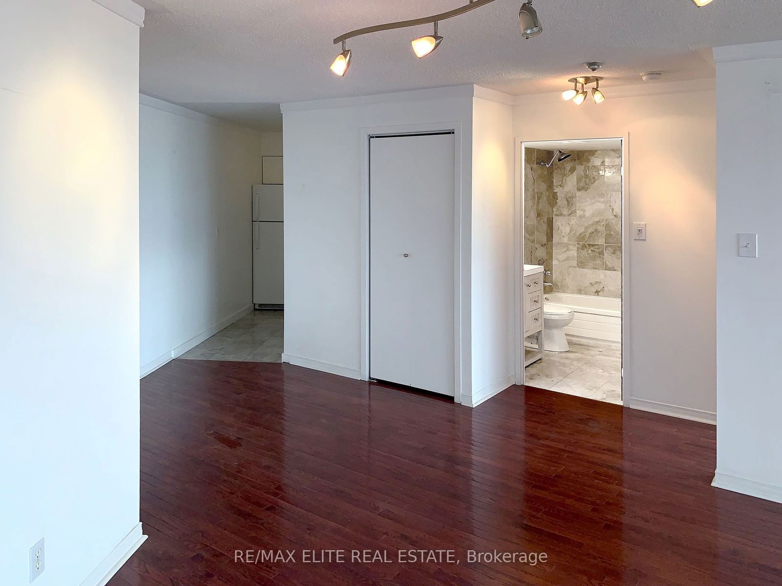 260 Queens Quay W, unit 3107 for rent