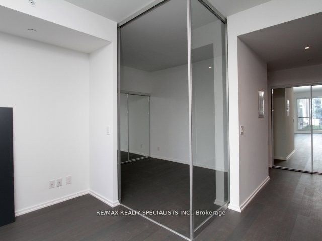 70 Temperance St, unit 1517 for rent - image #8