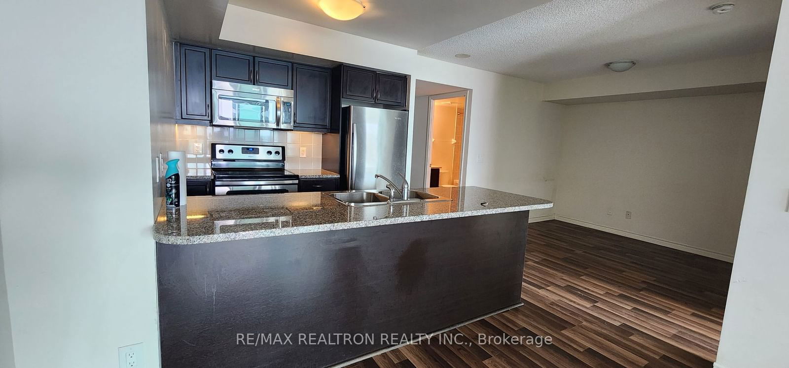 19 Grand Trunk Cres, unit 3115 for rent - image #3