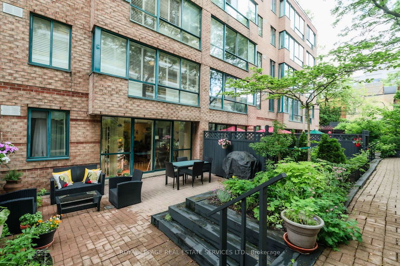 225 Davenport Rd, unit 103 for sale