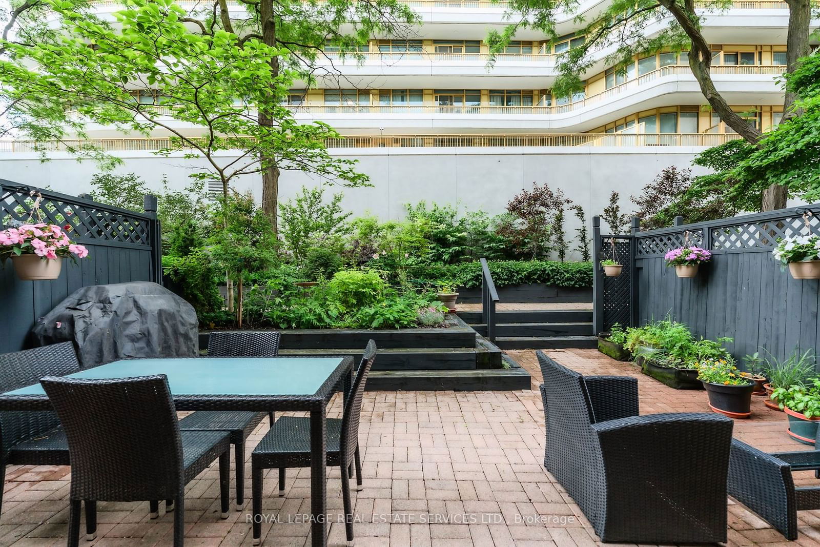 225 Davenport Rd, unit 103 for sale - image #3