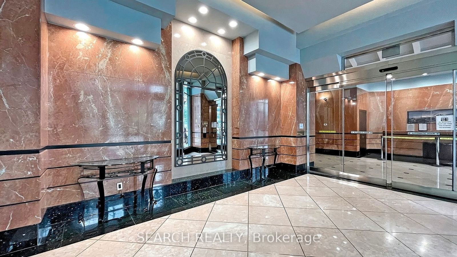 10 Yonge St, unit 413 for sale - image #3