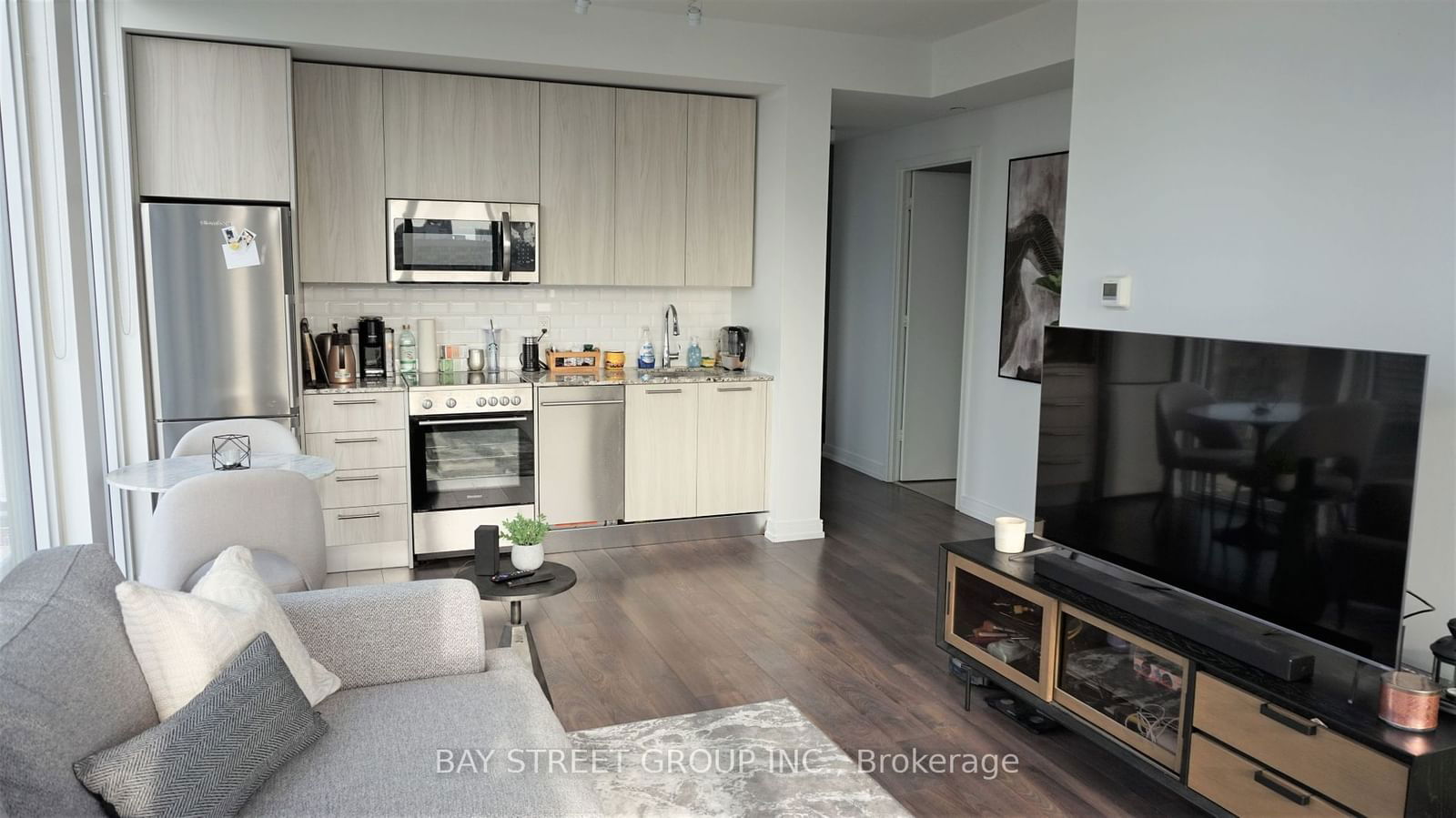 28 Wellesley St E, unit 2902 for rent - image #3