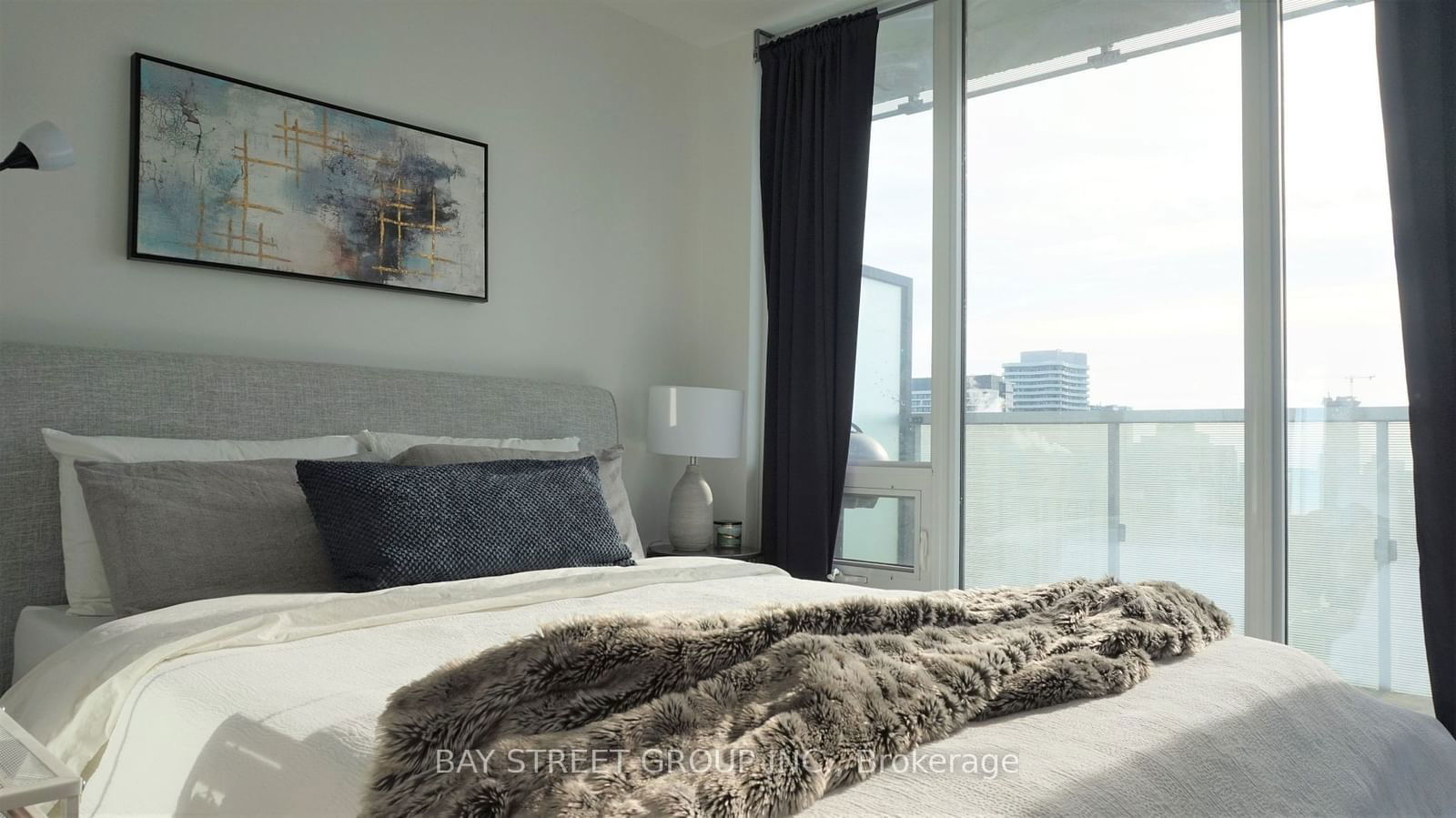 28 Wellesley St E, unit 2902 for rent - image #7