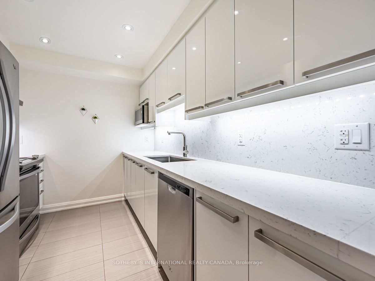 3 Mcalpine St, unit 409 for rent - image #12