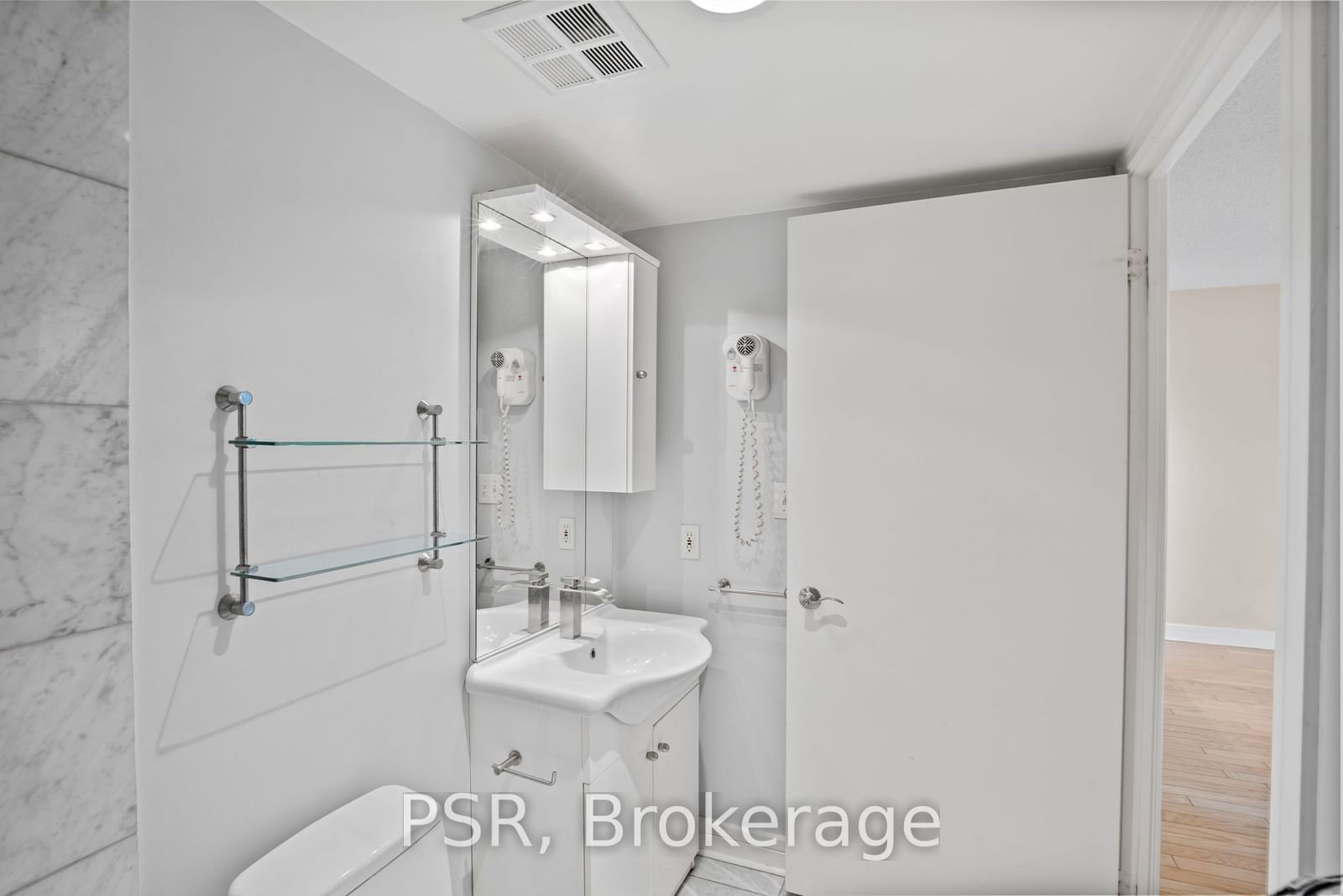 16 Harrison Garden Blvd, unit 1105 for rent - image #24