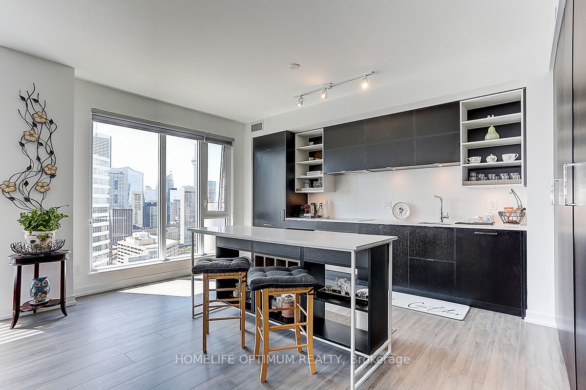 20 Edward St, unit LPH2 for sale