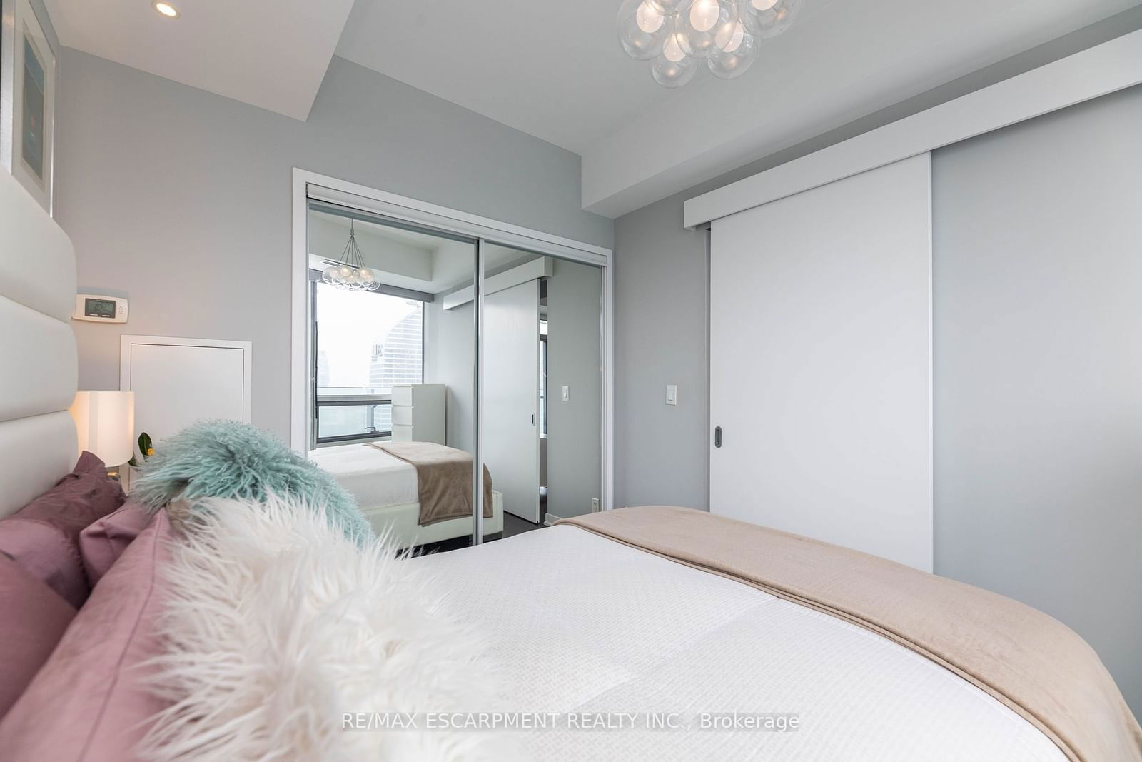 14 York St, unit 5110 for sale - image #22