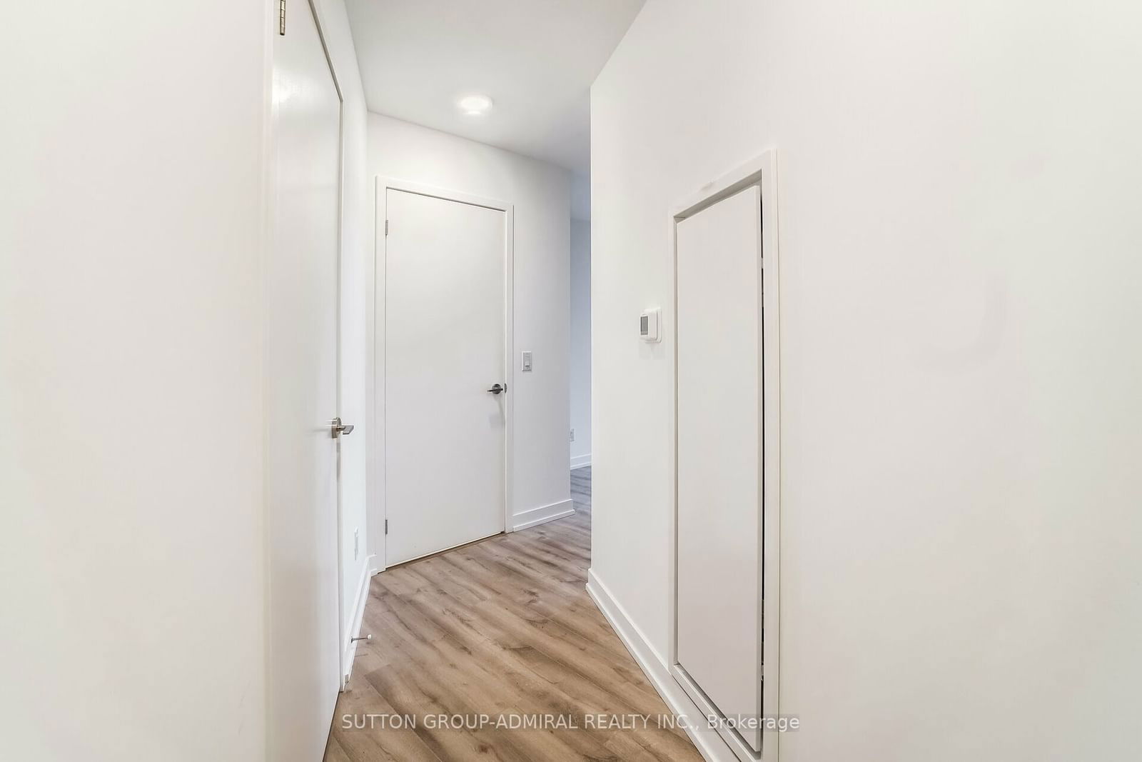 135 East Liberty St, unit 1003 for sale - image #4