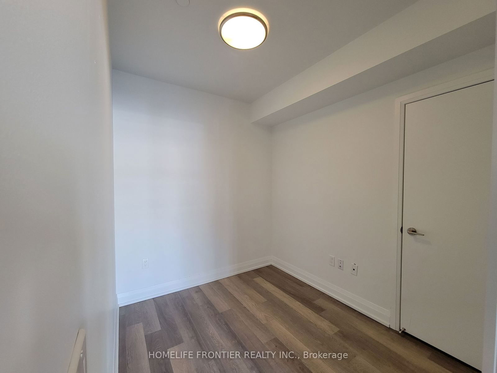 77 Mutual St, unit 412 for rent - image #6