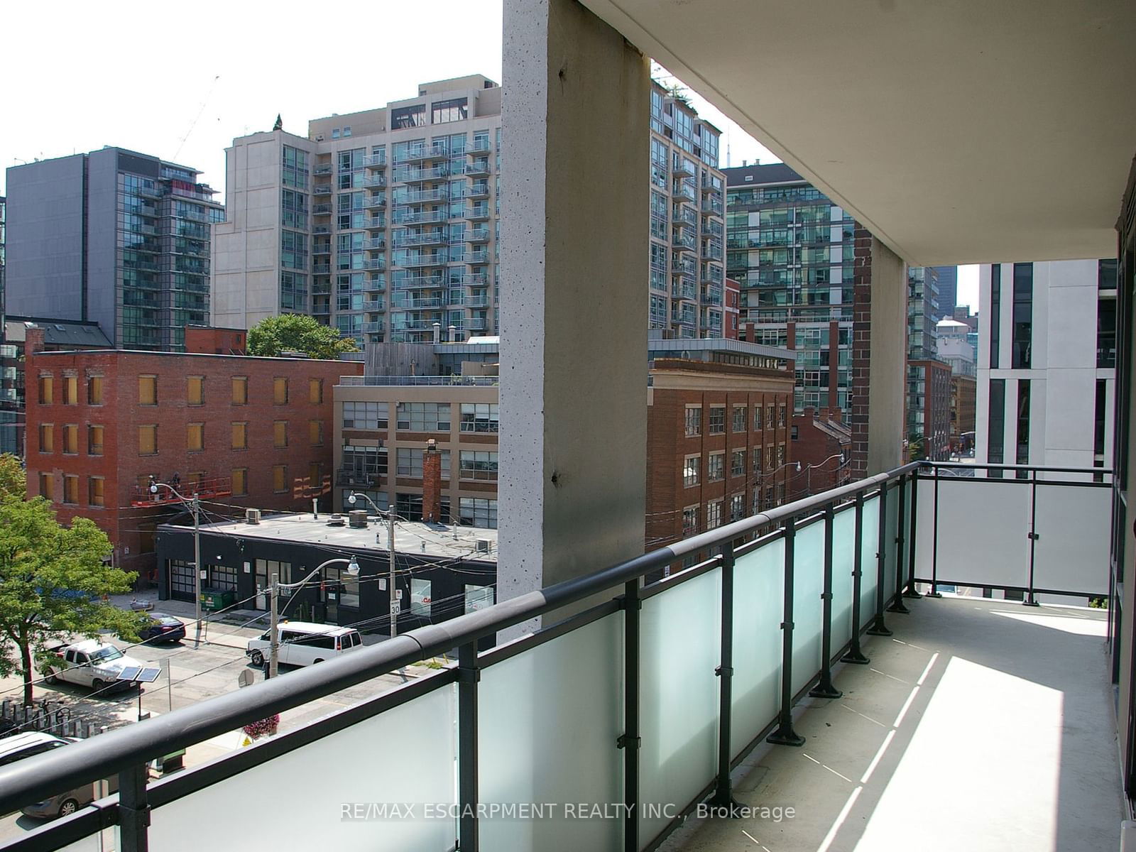 460 Adelaide St E, unit 622 for rent