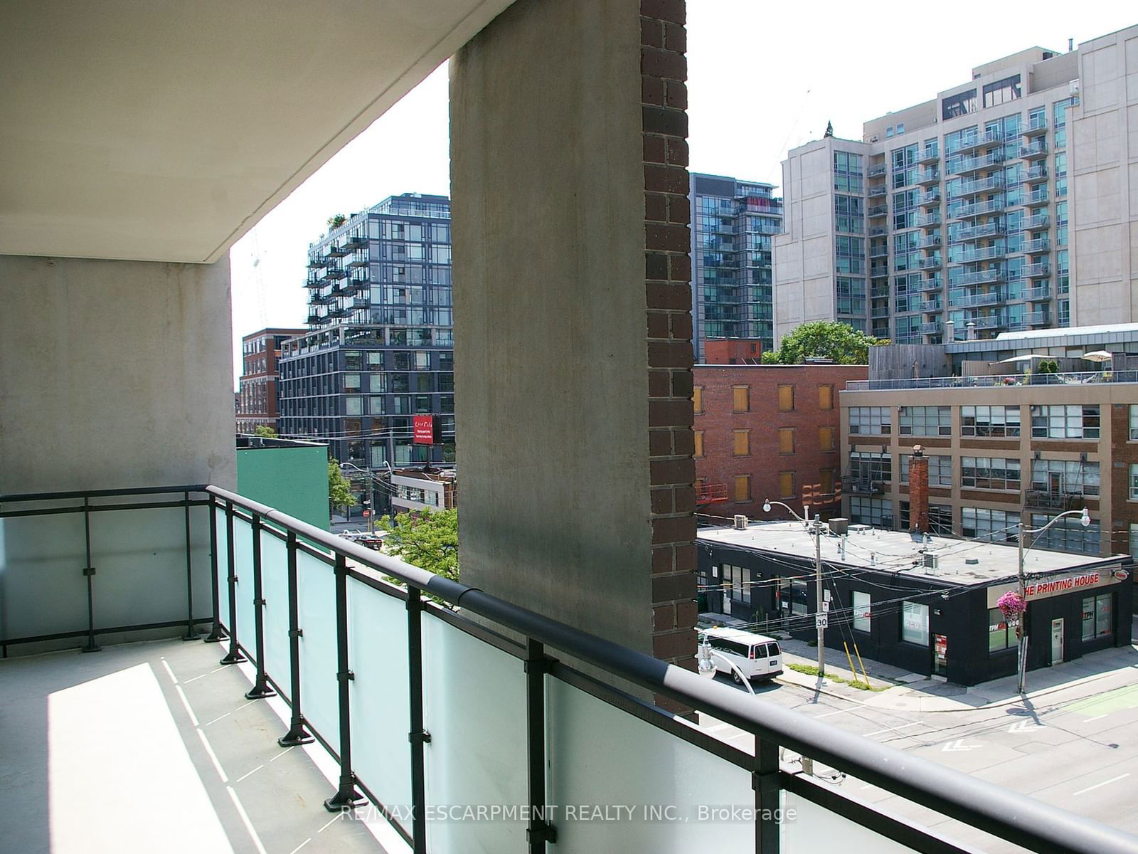 460 Adelaide St E, unit 622 for rent