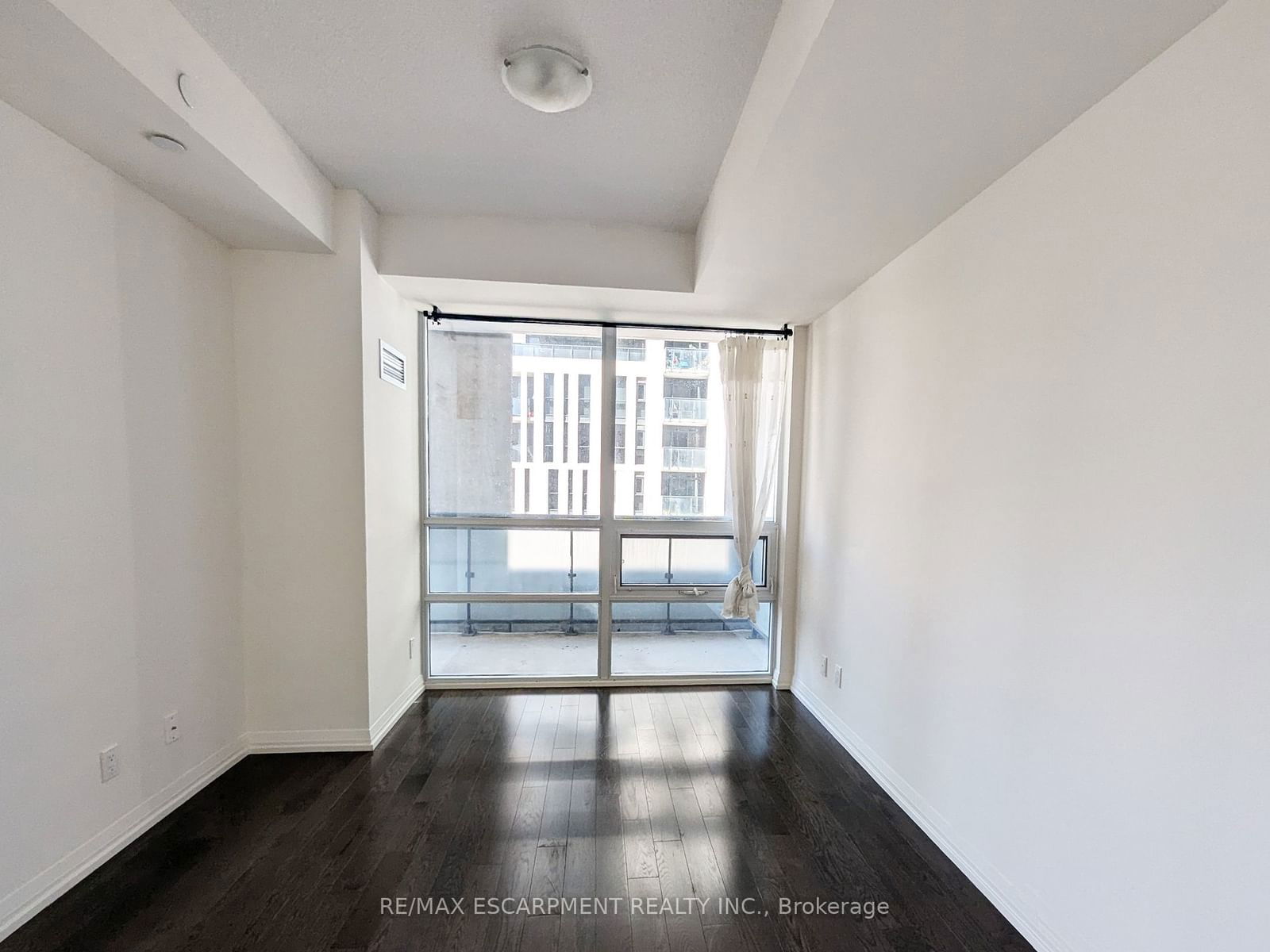 460 Adelaide St E, unit 622 for rent