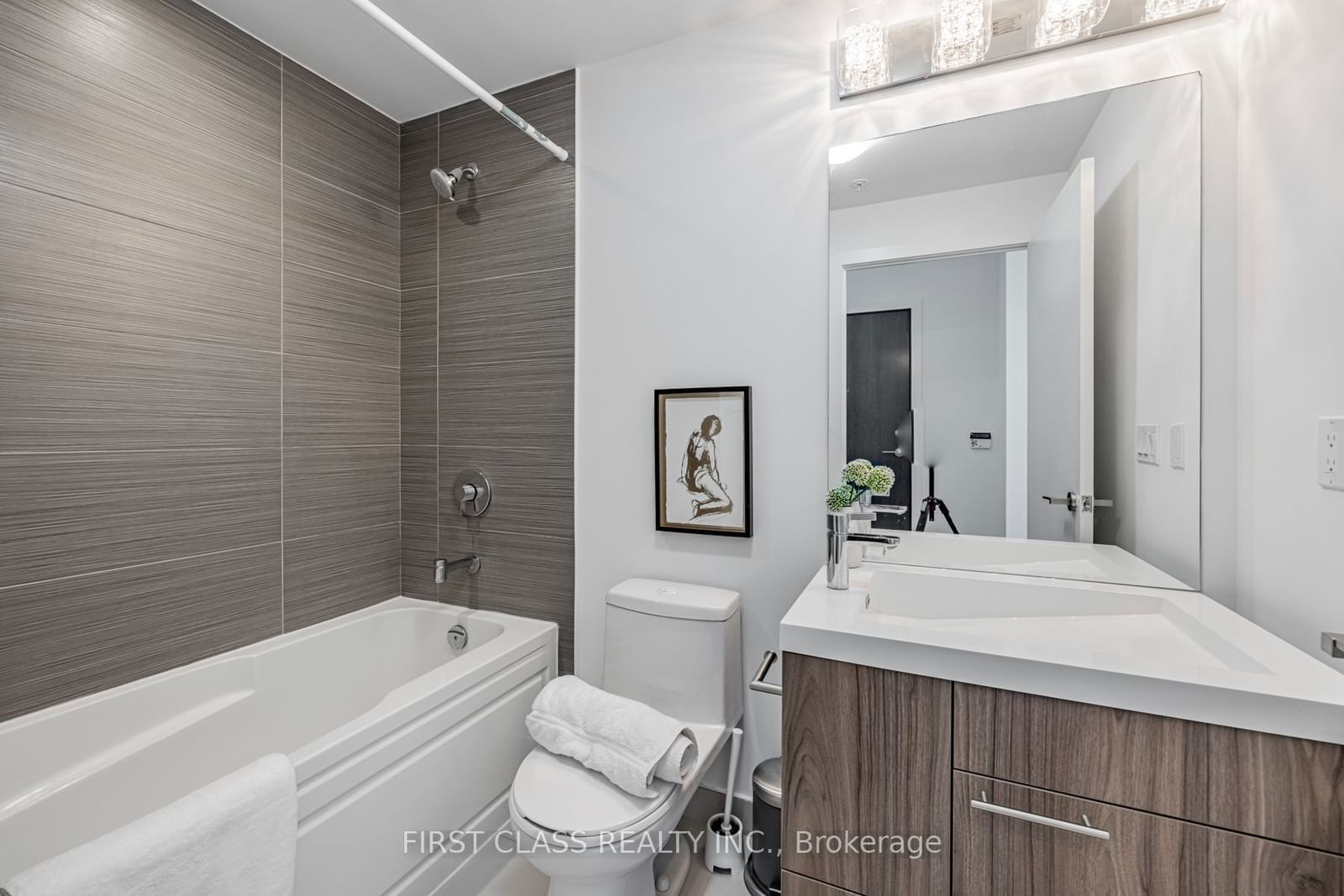 30 Nelson St, unit 4104 for sale - image #19