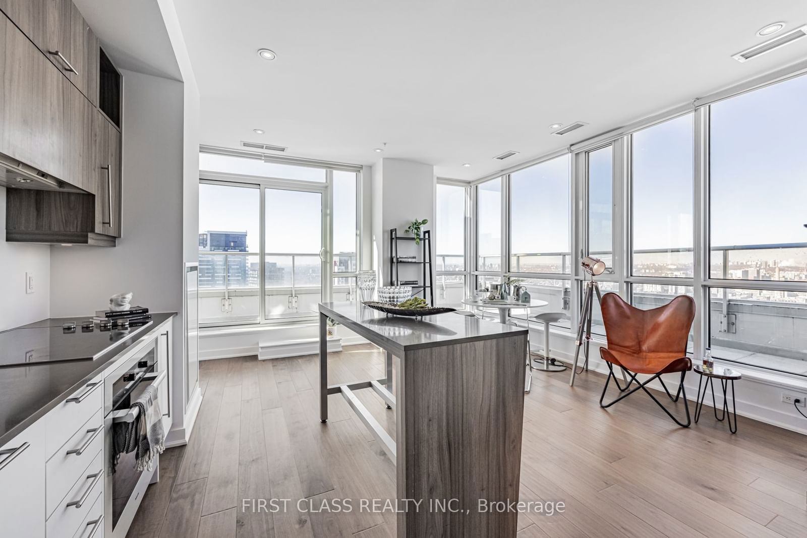 30 Nelson St, unit 4104 for sale