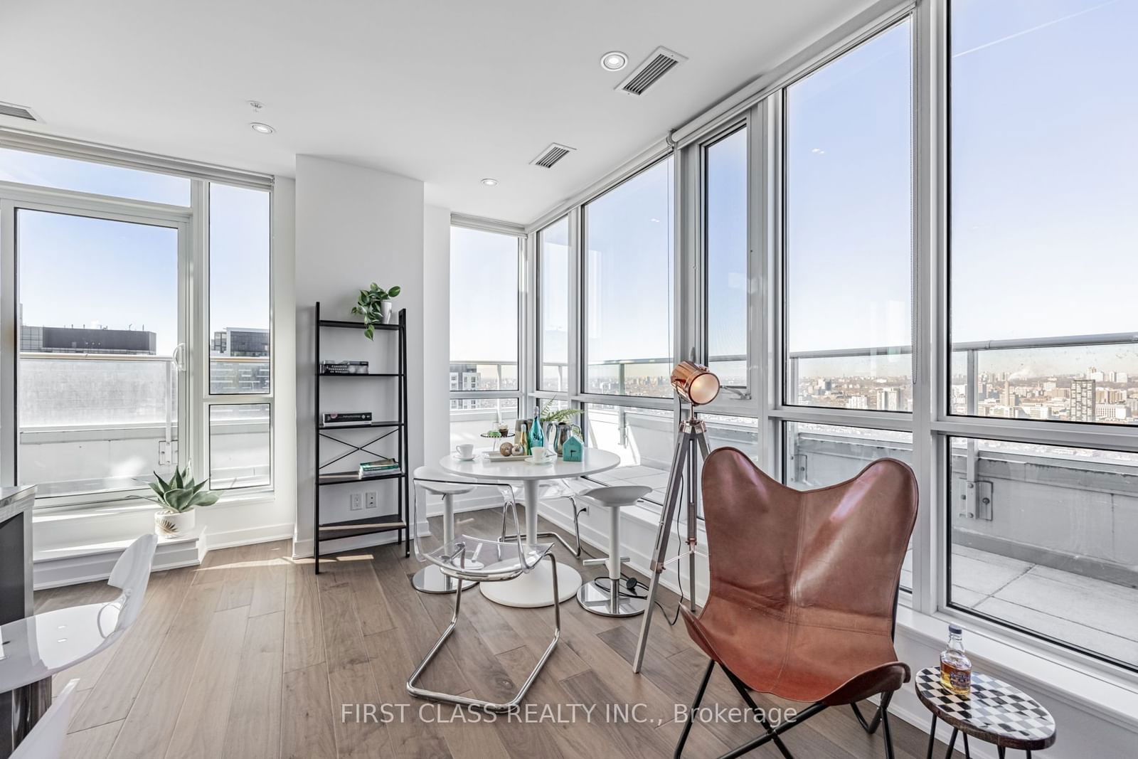 30 Nelson St, unit 4104 for sale - image #4