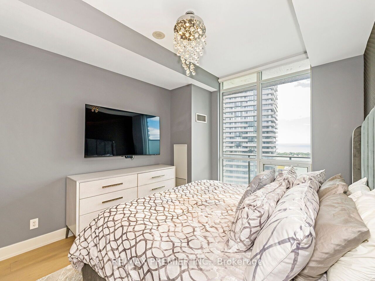 65 Bremner Blvd, unit 5104 for sale - image #23