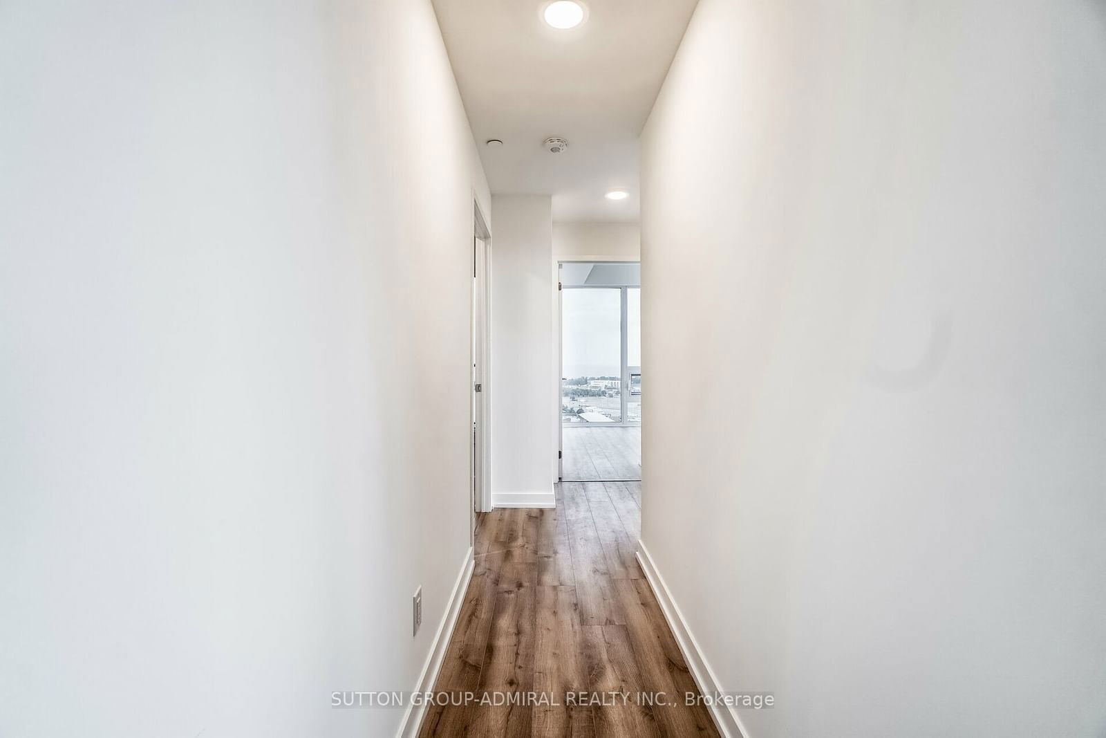 135 East Liberty St, unit 1403 for sale - image #14