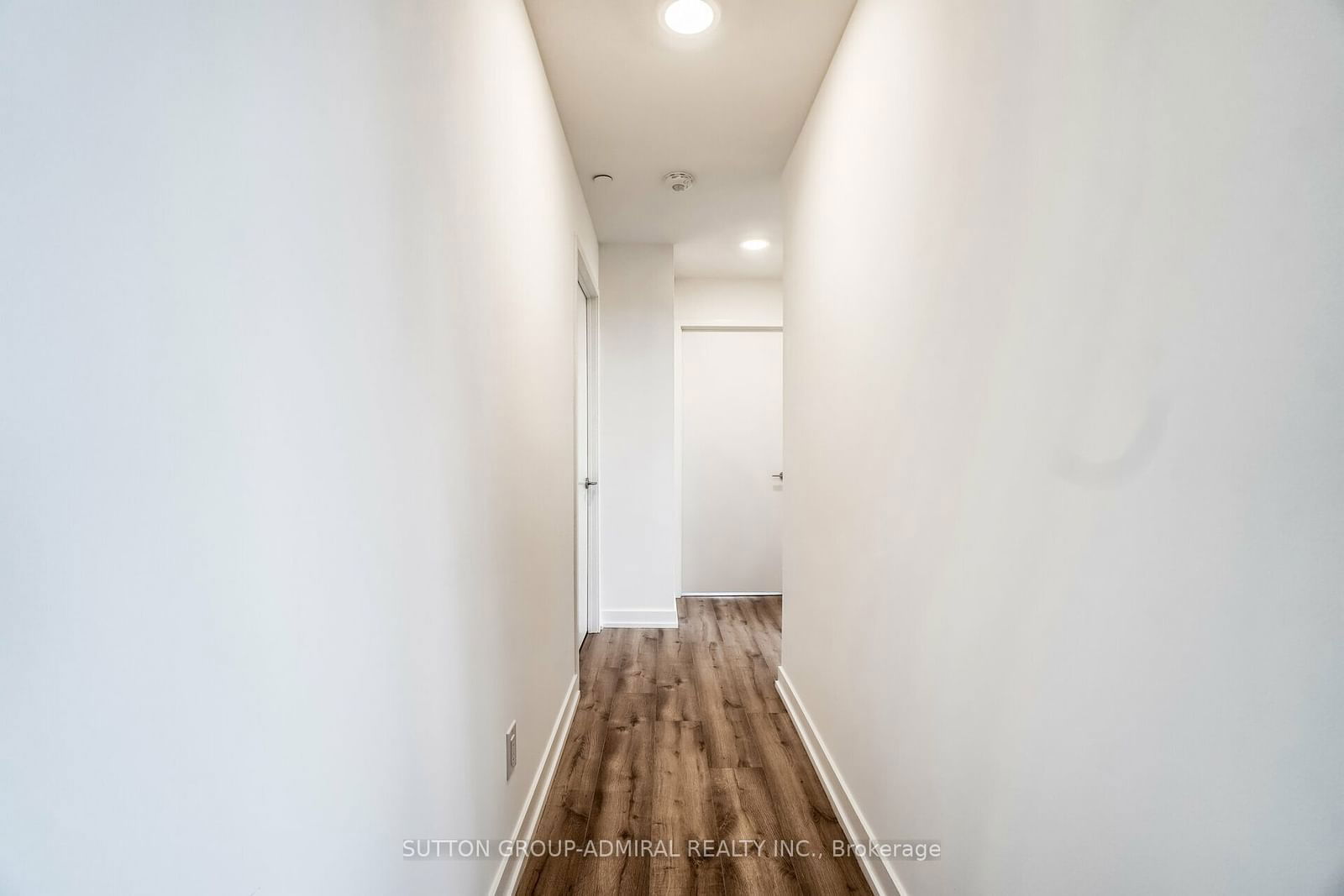 135 East Liberty St, unit 1403 for sale - image #15