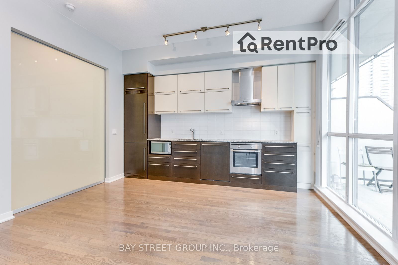 770 Bay St, unit 1208 for rent - image #10