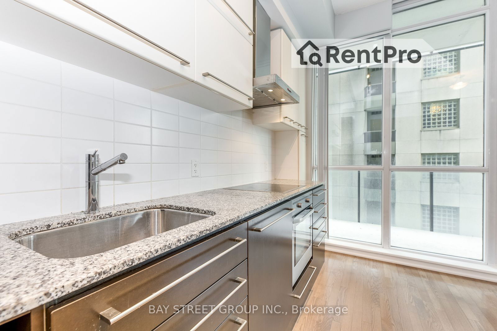 770 Bay St, unit 1208 for rent - image #12