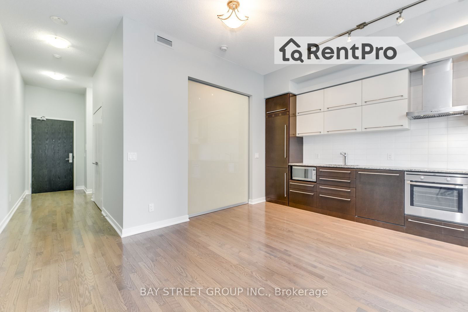 770 Bay St, unit 1208 for rent - image #6