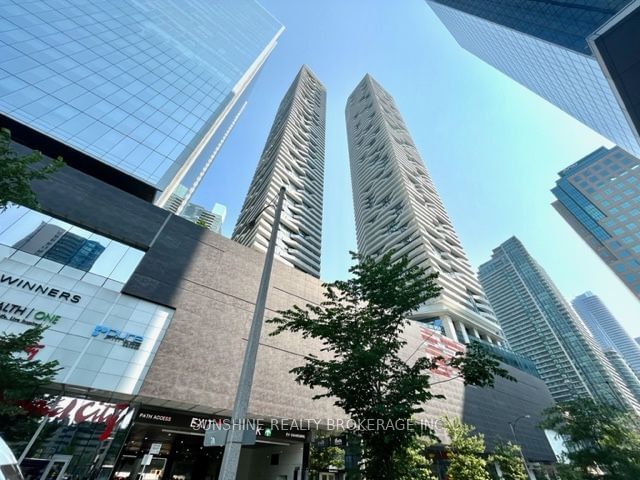 88 harbour St E, unit 3009 for rent