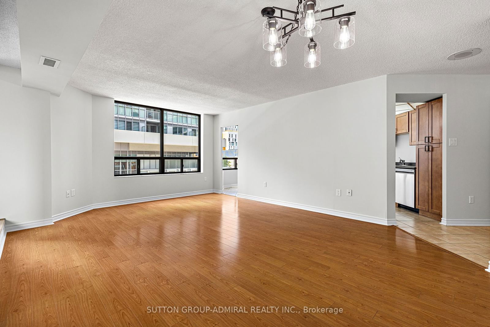 192 Jarvis St, unit 604 for sale - image #5