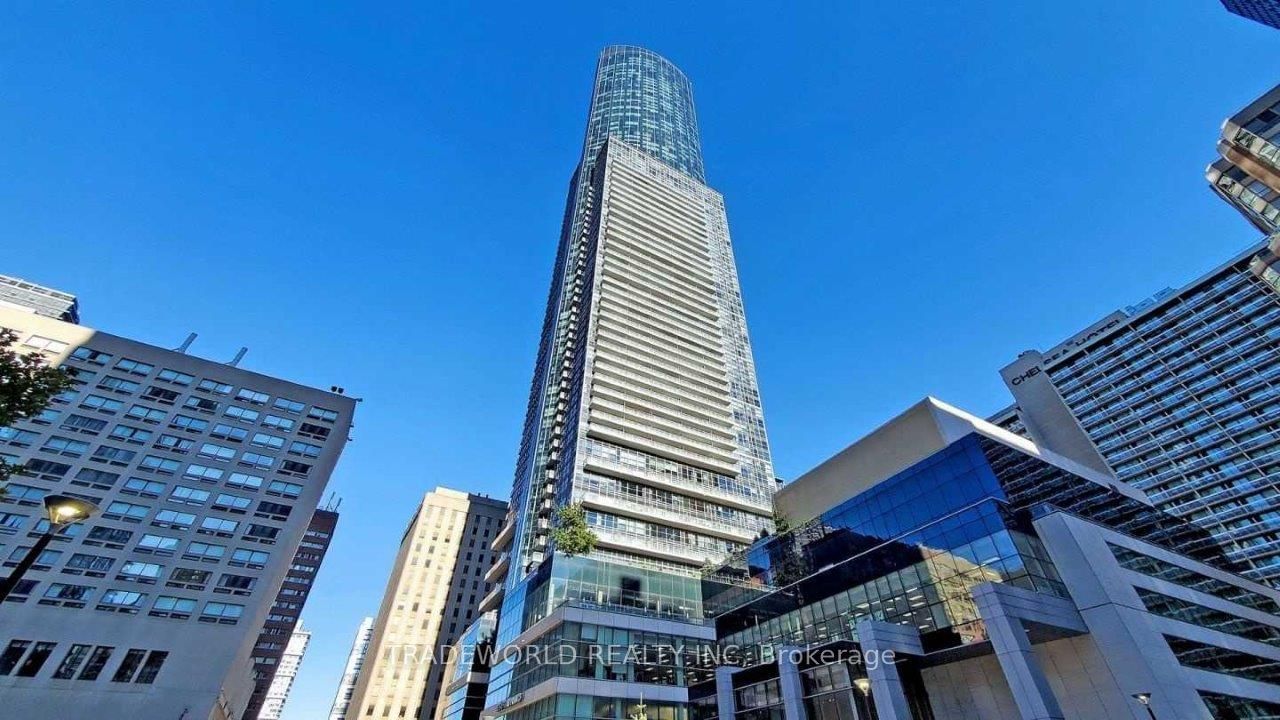 388 Yonge St, unit 6902 for rent