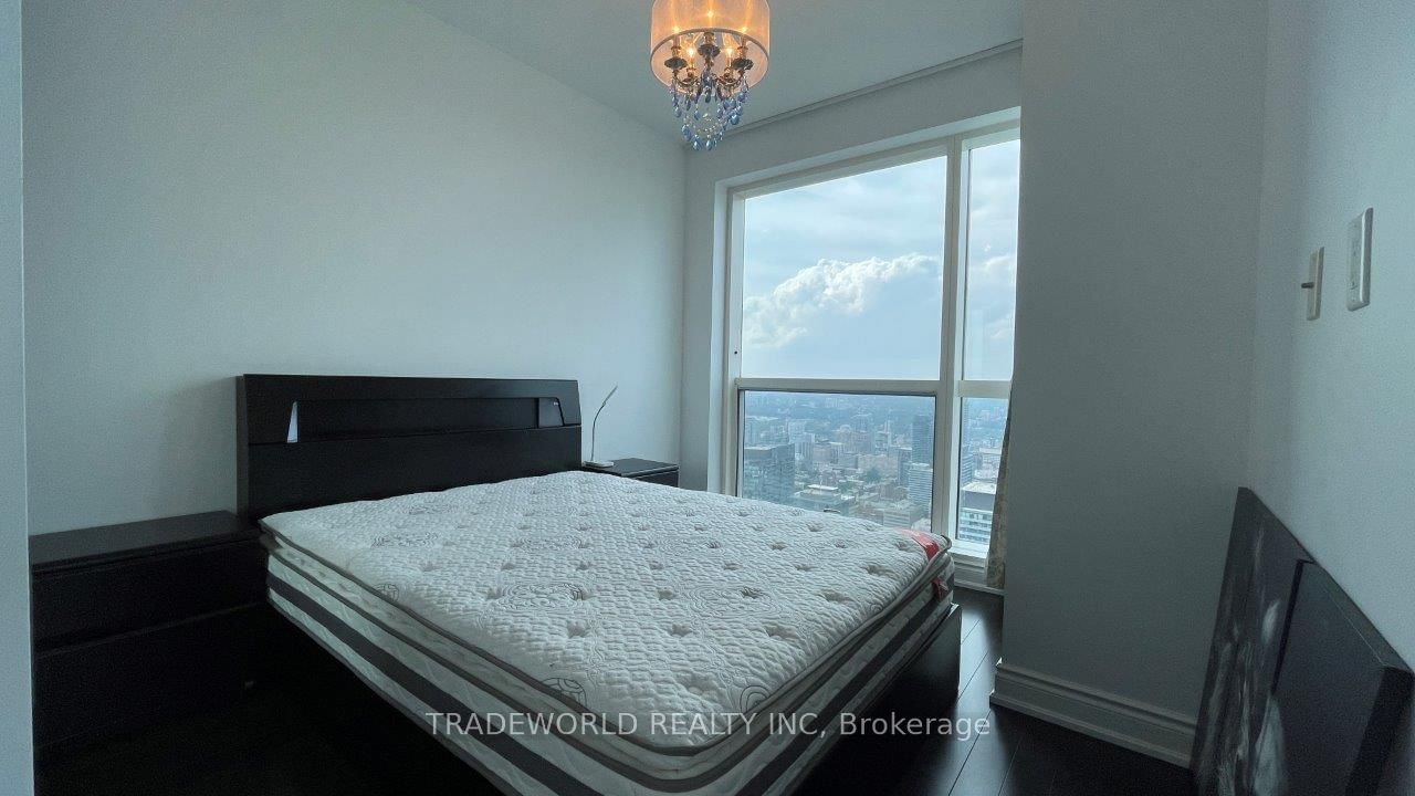 388 Yonge St, unit 6902 for rent - image #24