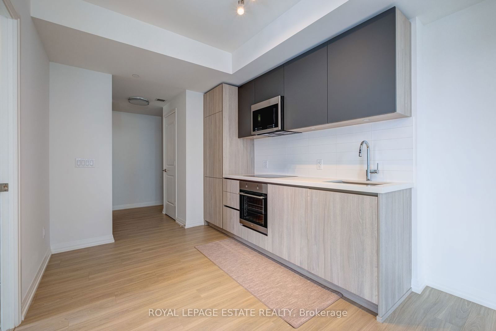 8 Widmer St, unit 4705 for rent - image #4