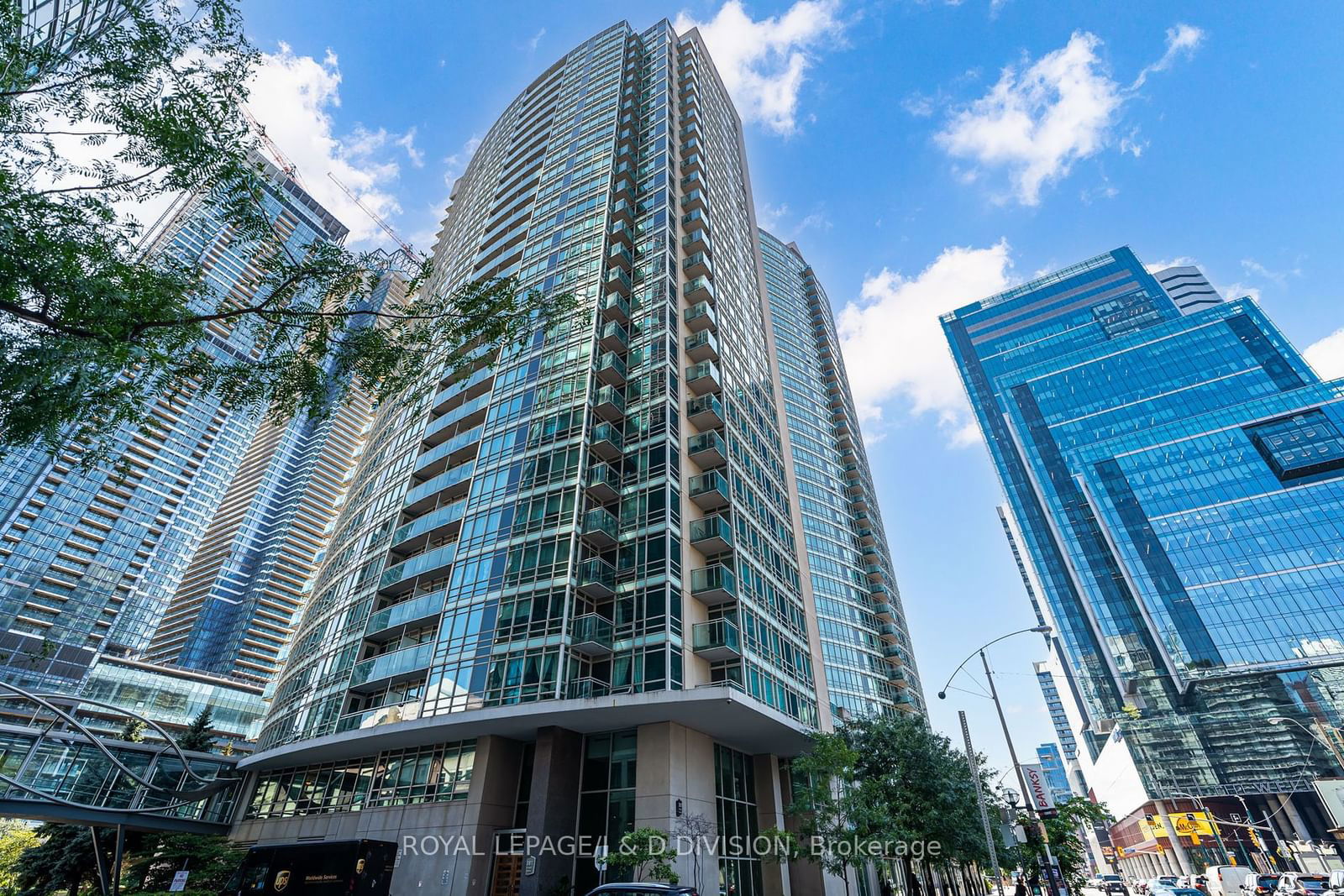 397 Front St W, unit 3606 for sale