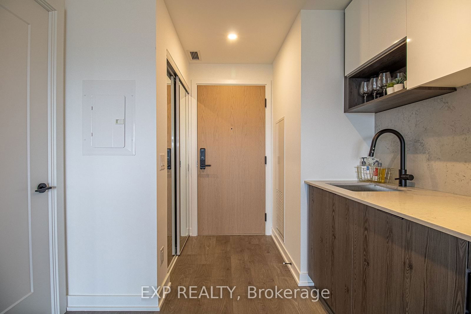 5 Defries St, unit 3211 for rent - image #25