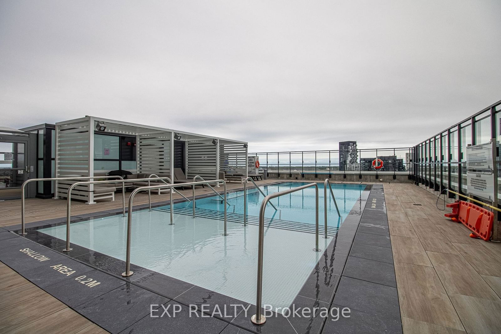 5 Defries St, unit 3211 for rent - image #35