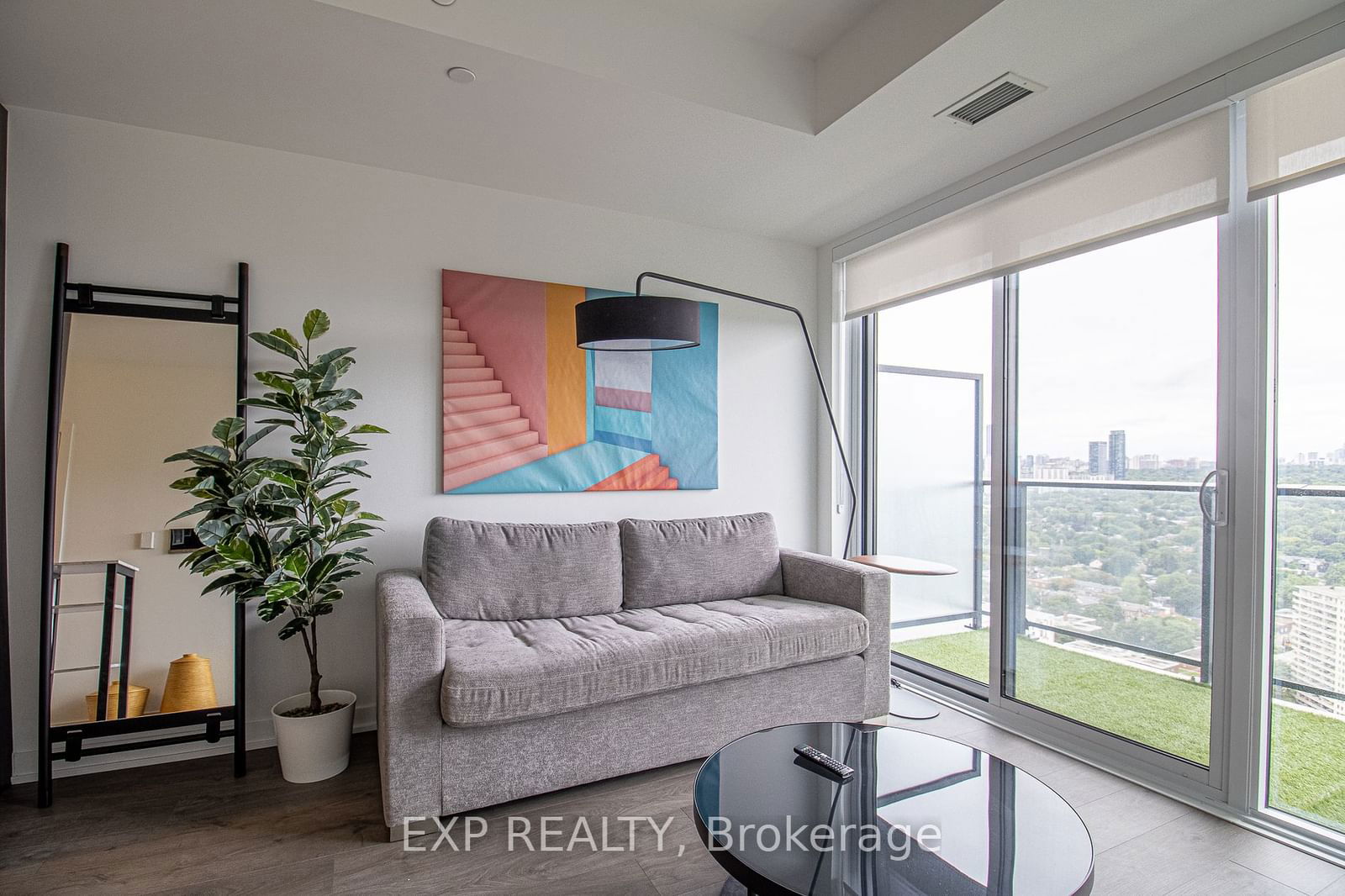 5 Defries St, unit 3211 for rent - image #9