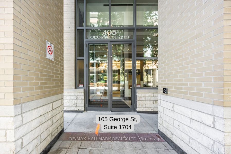 105 George St, unit 1704 for sale - image #2