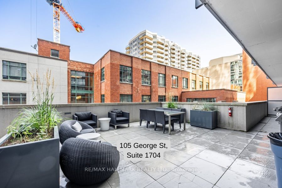 105 George St, unit 1704 for sale