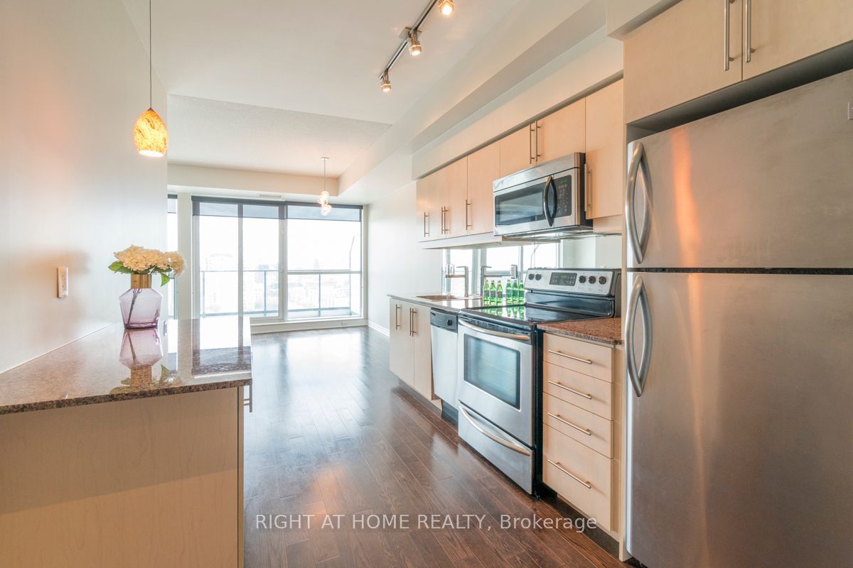 2885 Bayview Ave, unit 1402 for rent